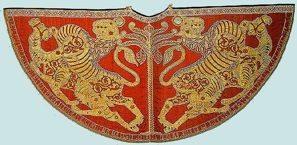 Copie du manteau de Roger II art textile fatimide.jpg