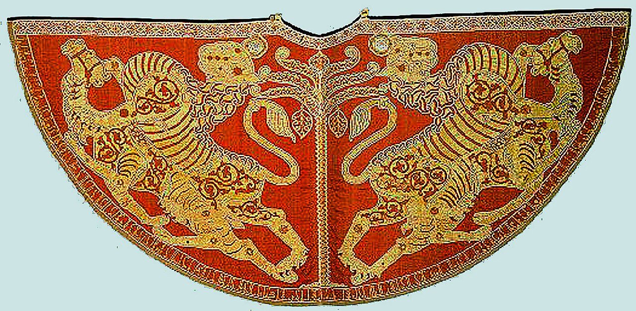 Copie du manteau de Roger II art textile fatimide.jpg